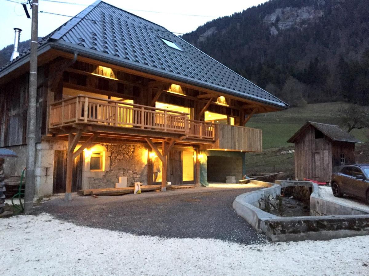 La Grange Au Ruisseau Villa Bellecombe-en-Beauges Exteriör bild